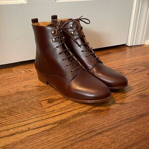 Classic timeless, elegant, feminine sweet Sezane brown booties 38 💕